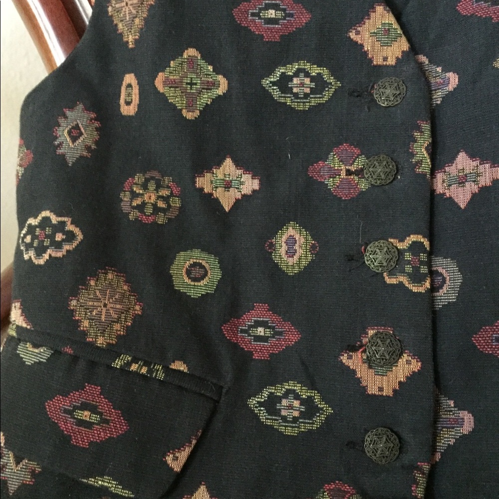 Vest - Picture 2 of 3